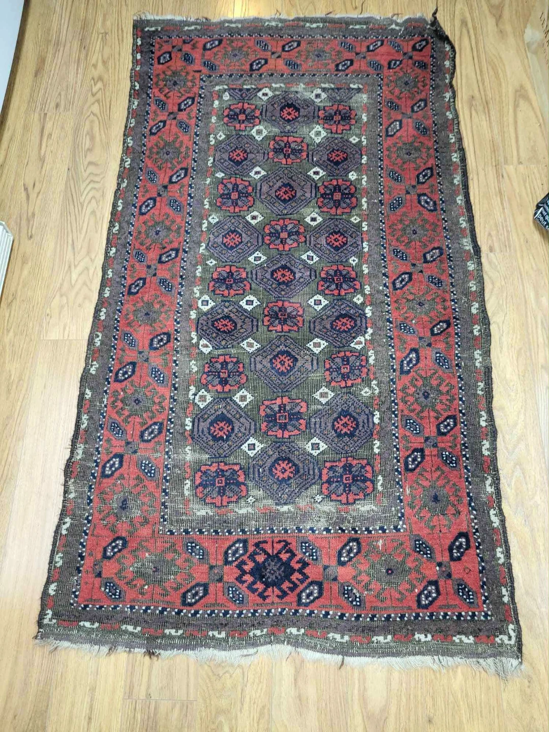 Antique 3 Woven Pattern Area Rug make an offer - photo 3
