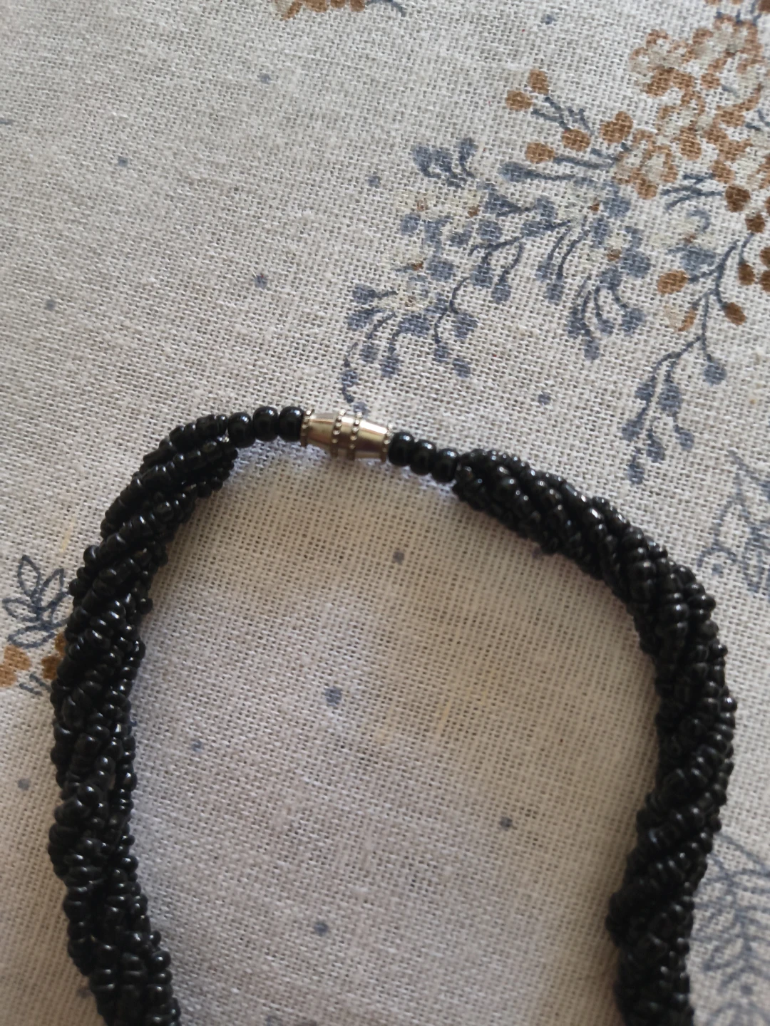 Set of two black beaded necklaces - photo 5