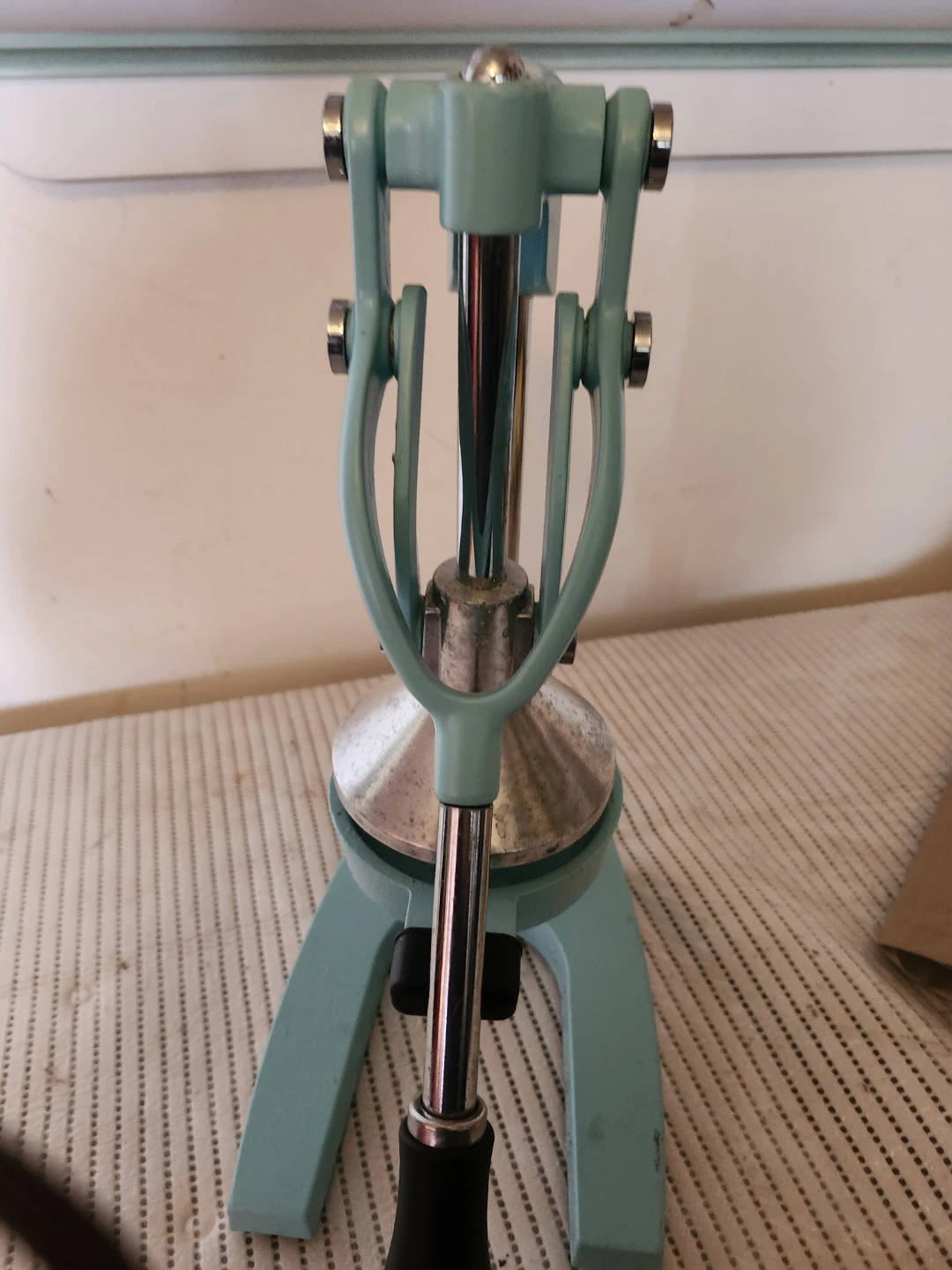 Manual Citrus Juicer - Light Blue - photo 2