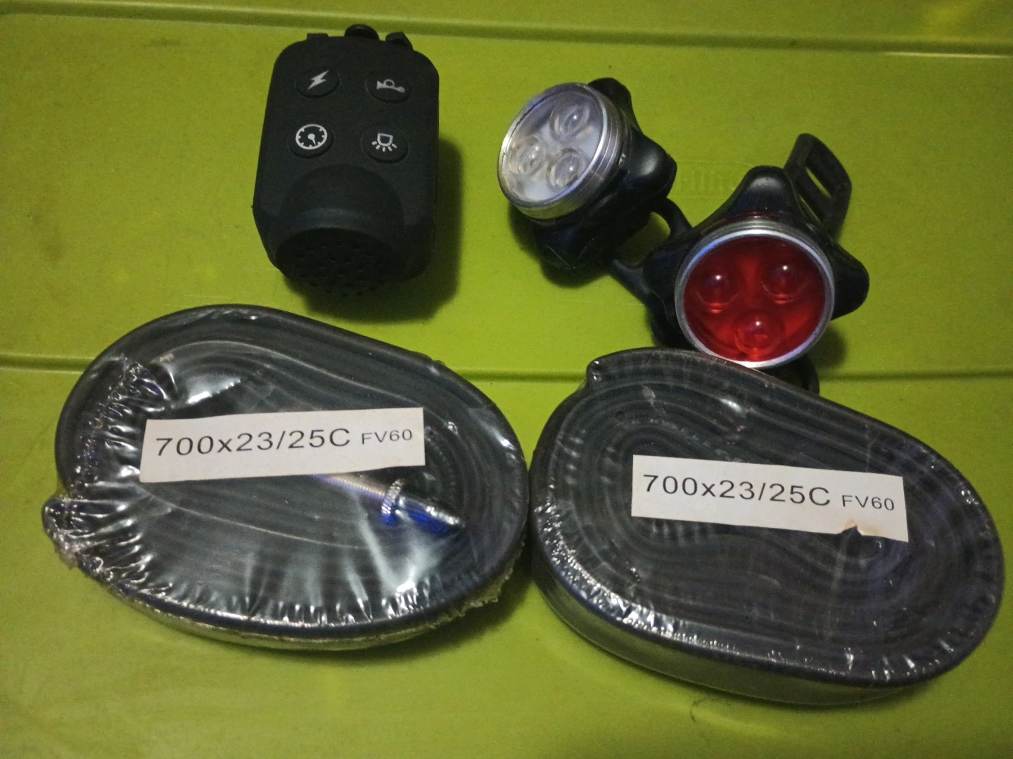 Bike Lights ,horn and 2x Inner Tubes