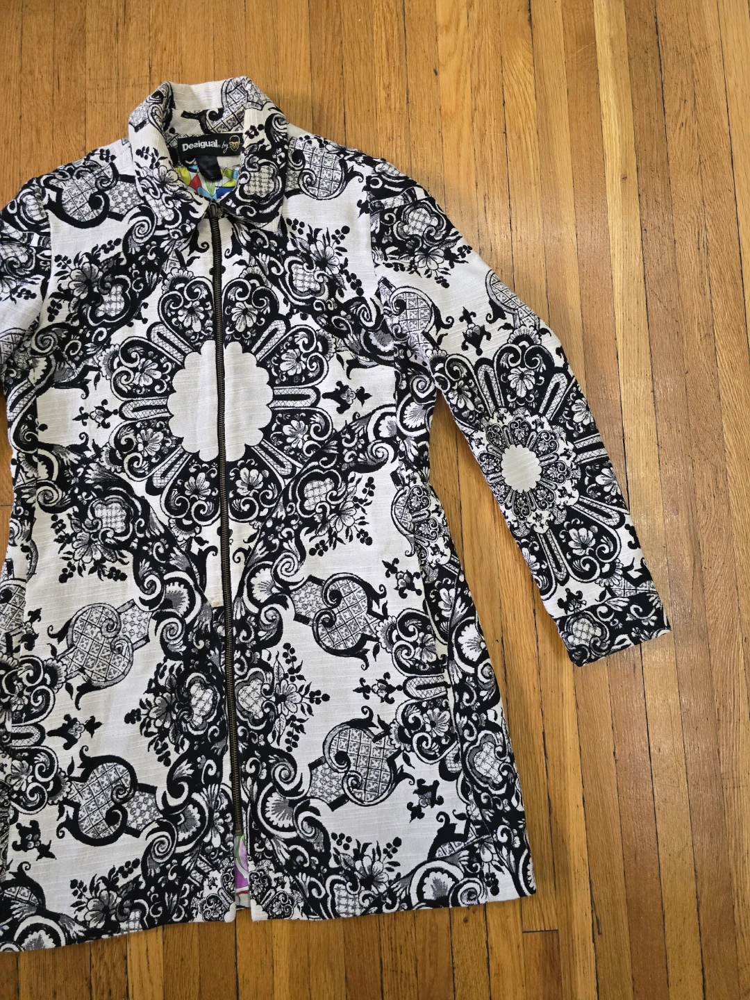 Desigual Black and White Patterned Jacket - photo 4