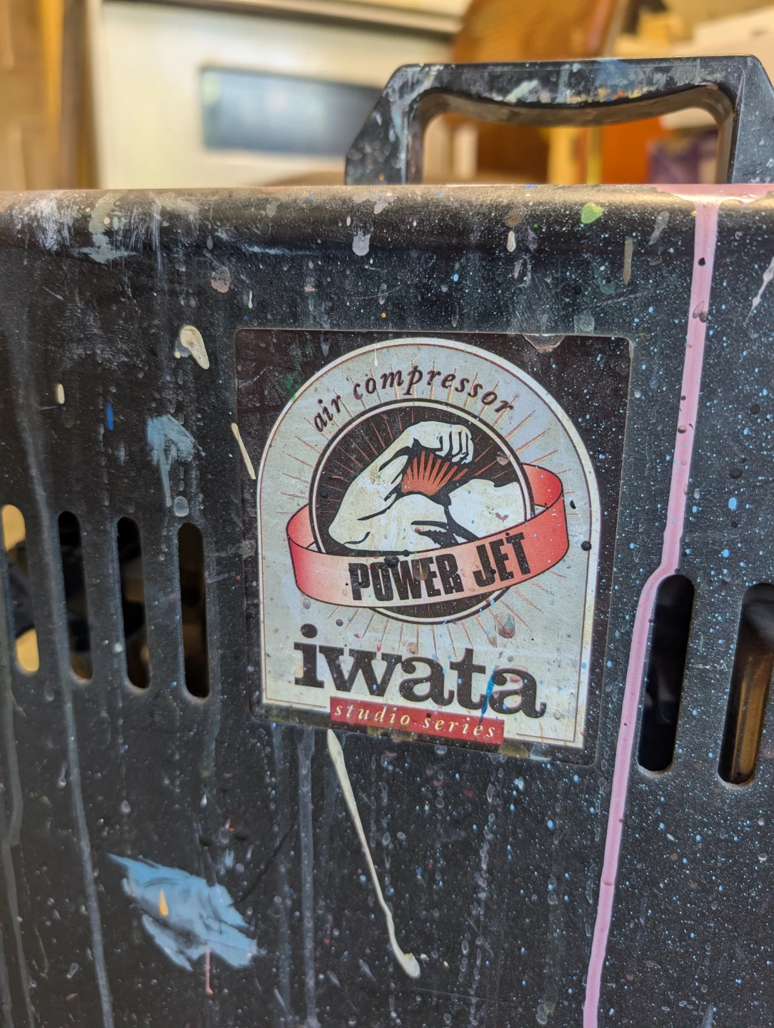 Iwata Studio Series Power Jet Air Compressor - photo 2