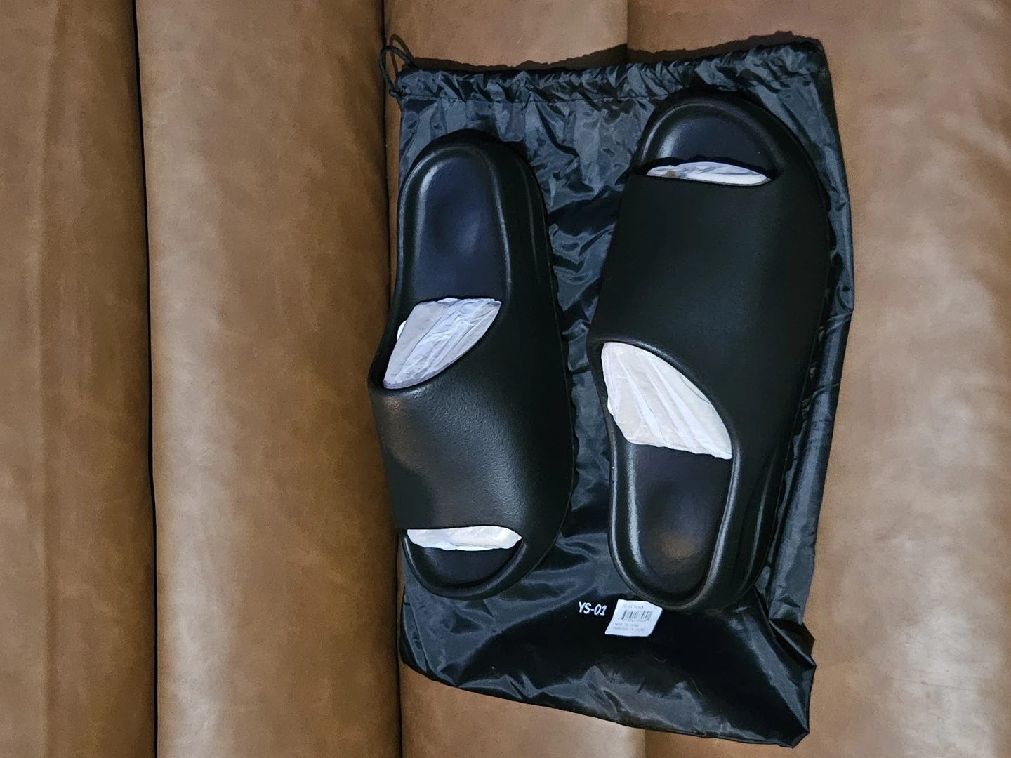 Black YS-01 Slides - photo 5