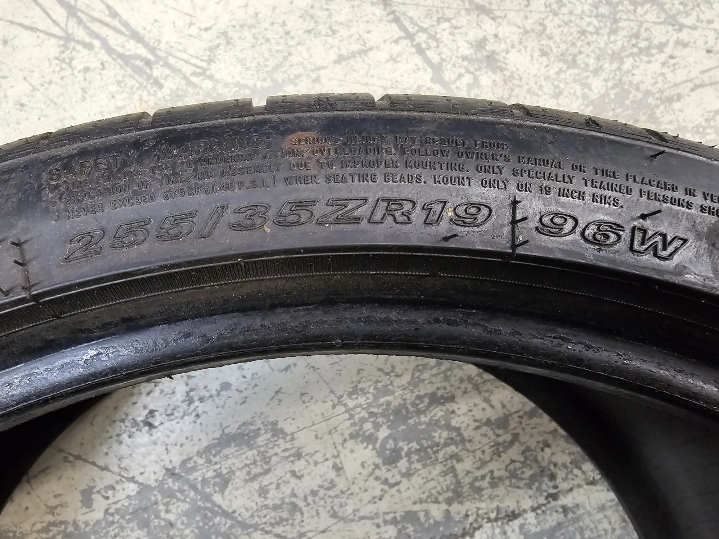 255/35 R19 ALL SEASON TIRES (2 ONLY) - photo 2
