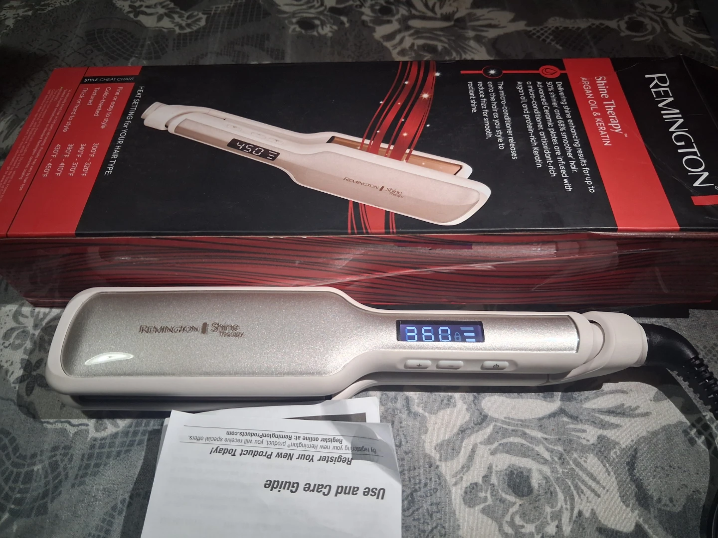 Remington Shine Therapy Hair Straightener