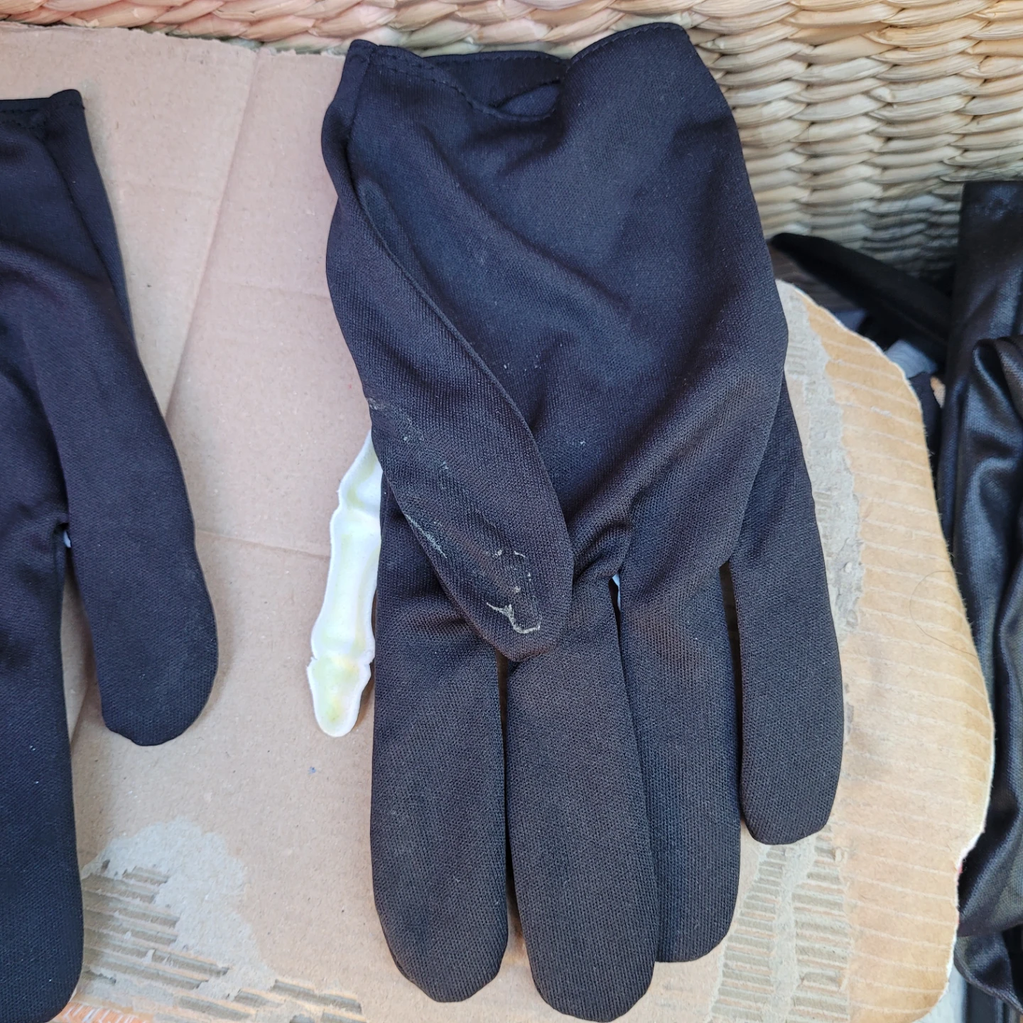 Fun World Skeleton Gloves - photo 5