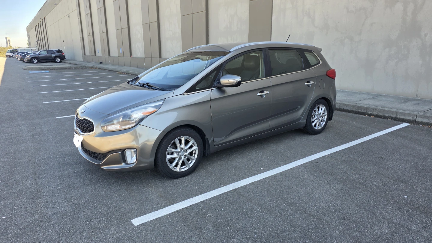 Kia Rondo 2014 Automatic - photo 3