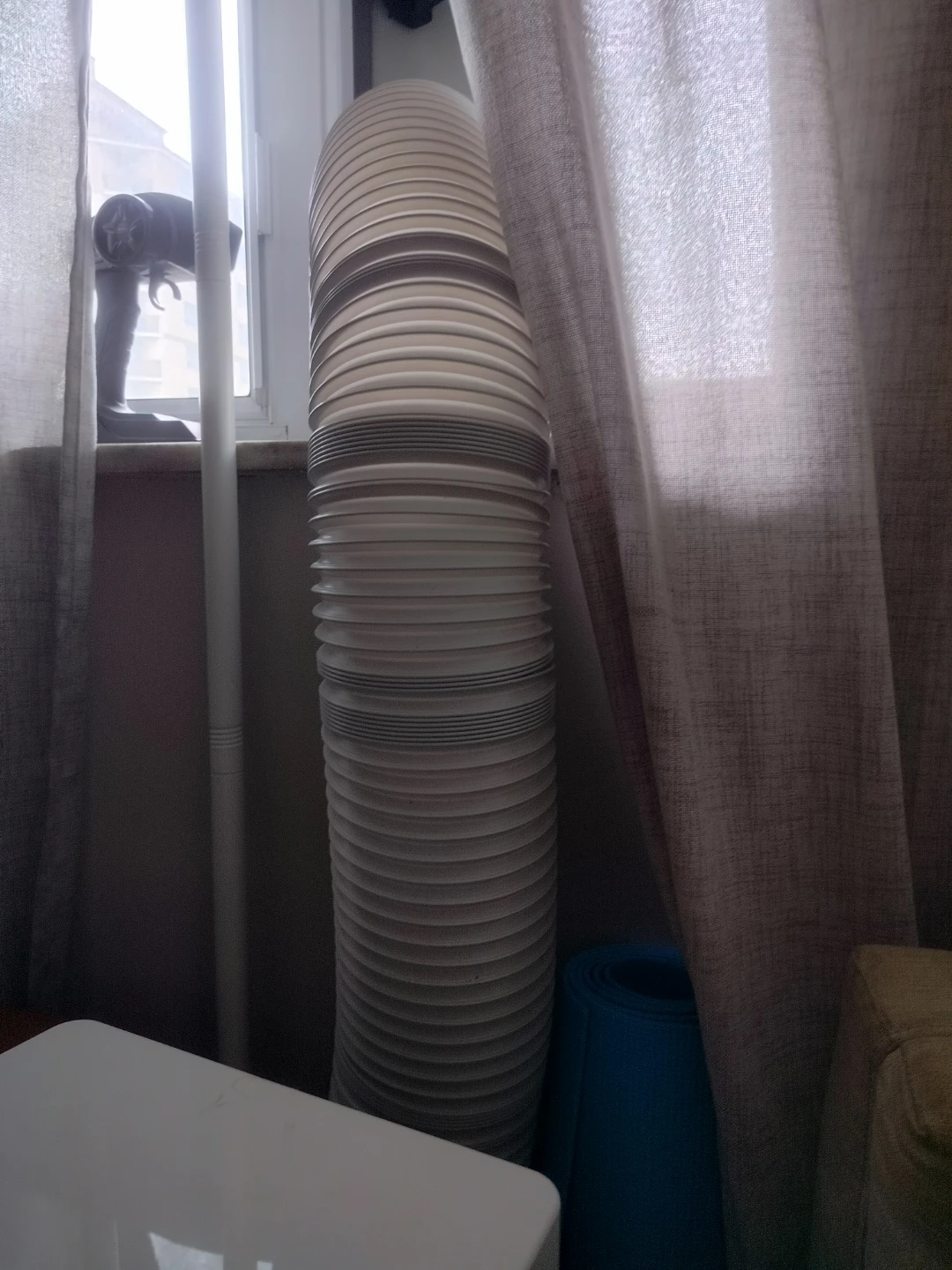 Hisense Portable Air Conditioner - photo 2