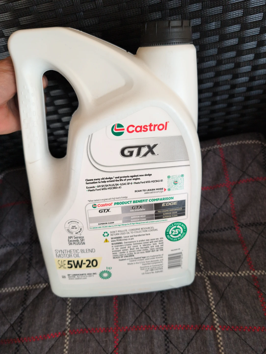 Castor synthetic blend motor oil - photo 2