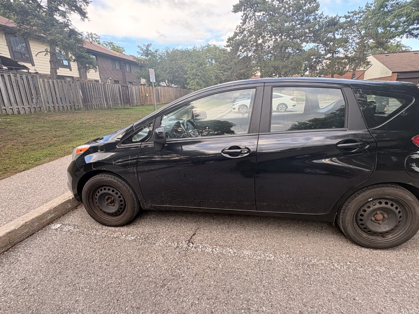 Black Nissan Versa Note Hatchback - photo 2