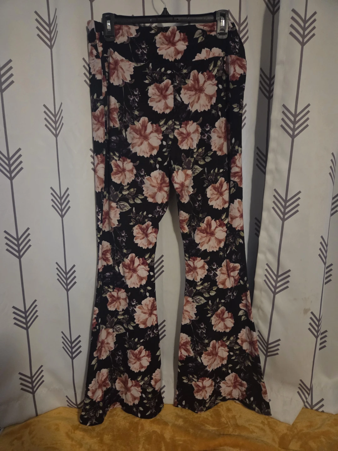 Plus size Floral Print Flare Pants