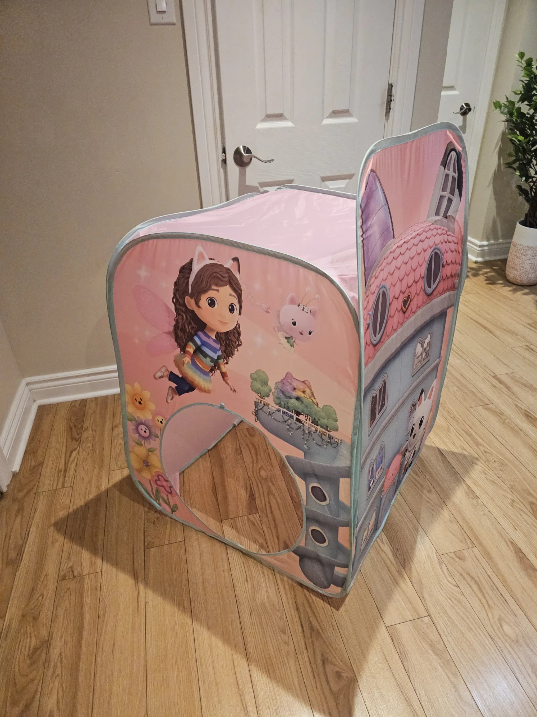 Gabby's Dollhouse Play Tent