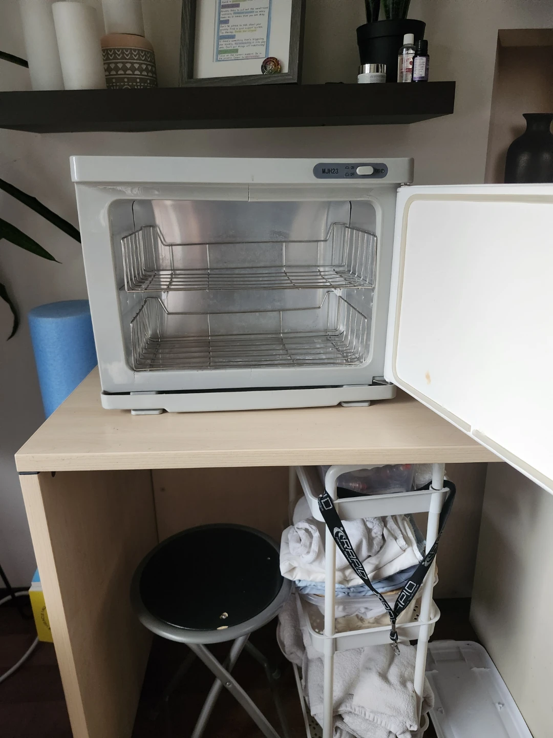 MJH23 Towel Warmer - photo 2