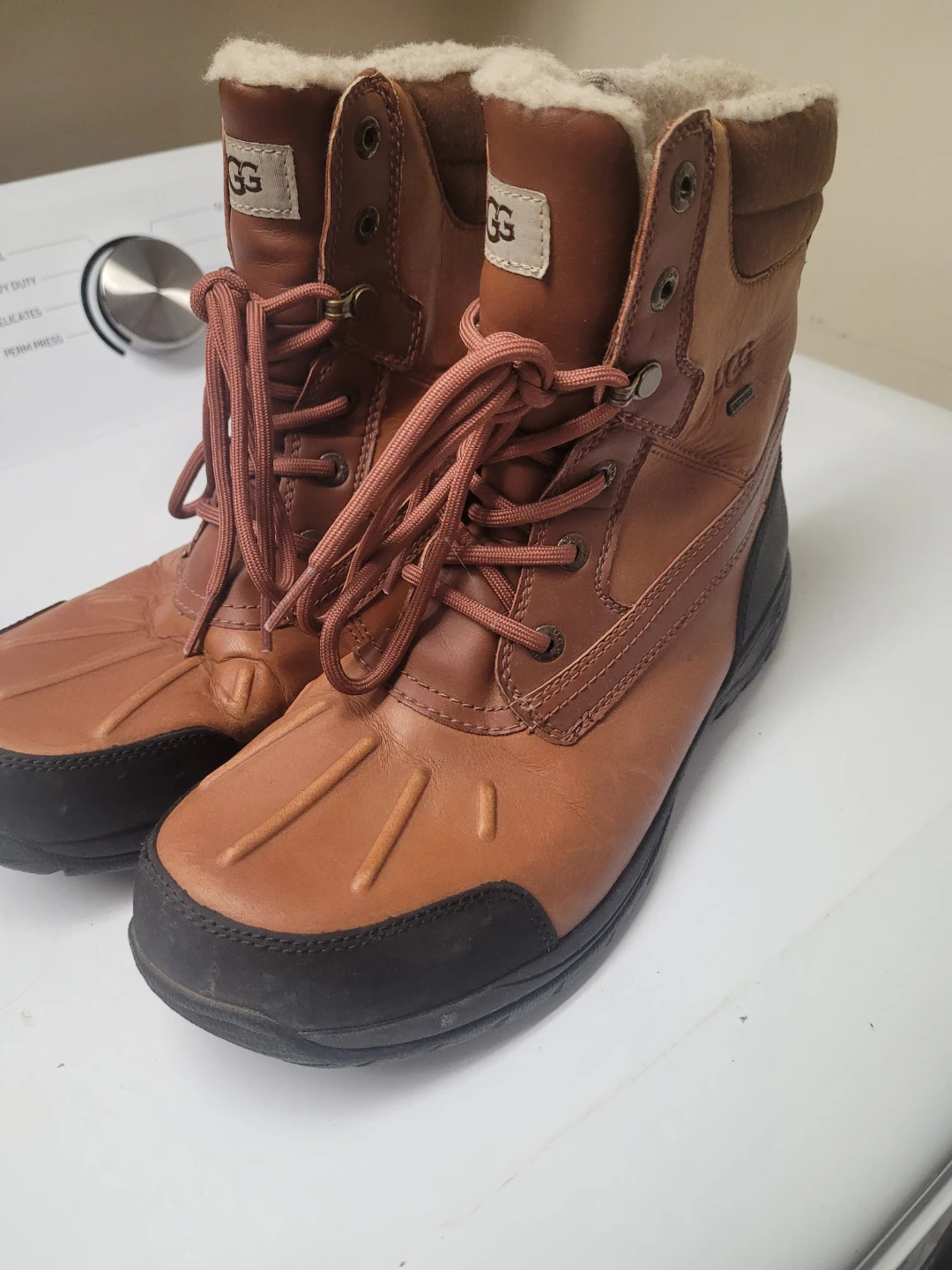 UGG Waterproof Winter Boots - Size 9 - photo 4