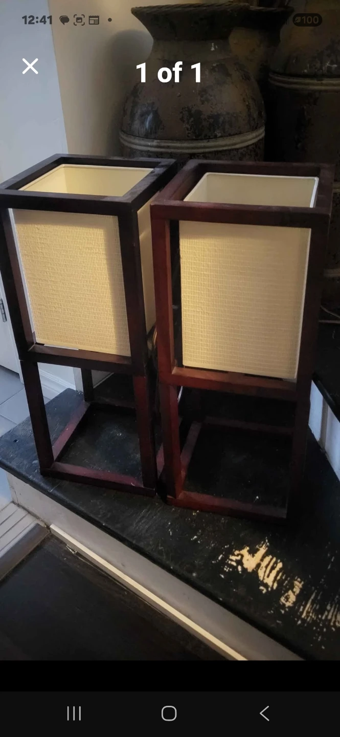 2 lamps