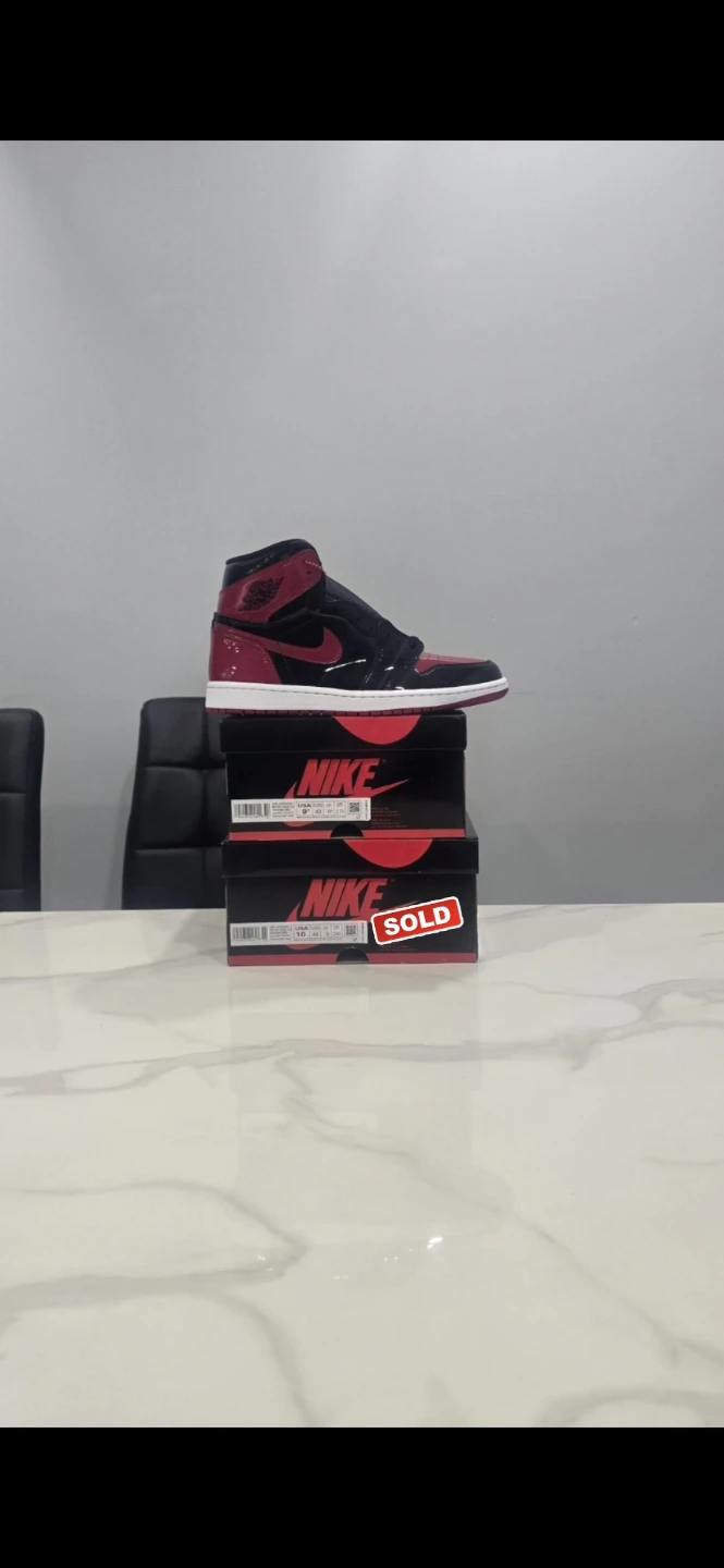 Air Jordan 1 Patent Bred size 9.5
