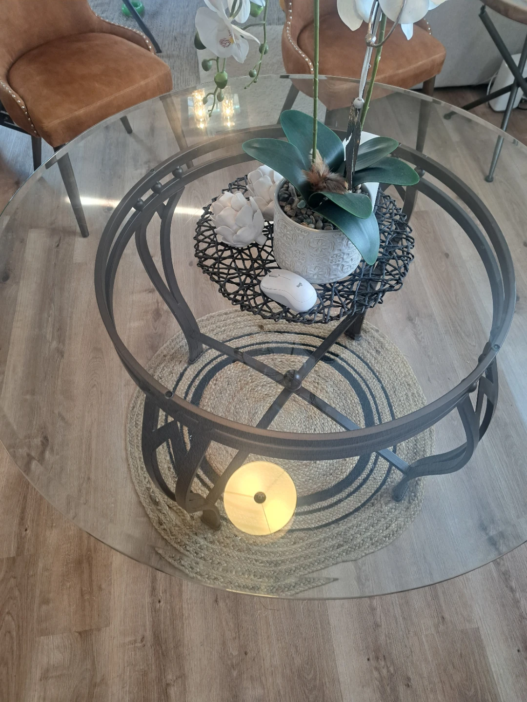 Round Glass Coffee Table with Metal Base - photo 3