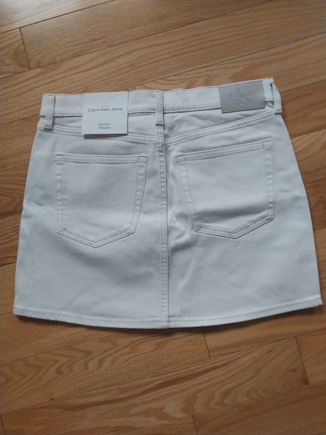 Calvin Klein Cream Denim Mini Skirt Size 29 - photo 4