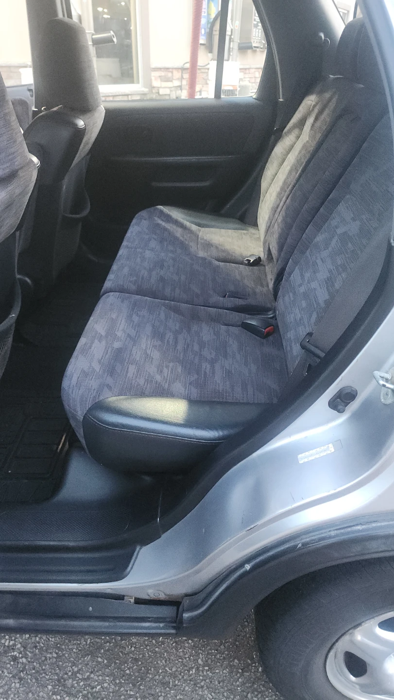Silver Honda CR-V - photo 4