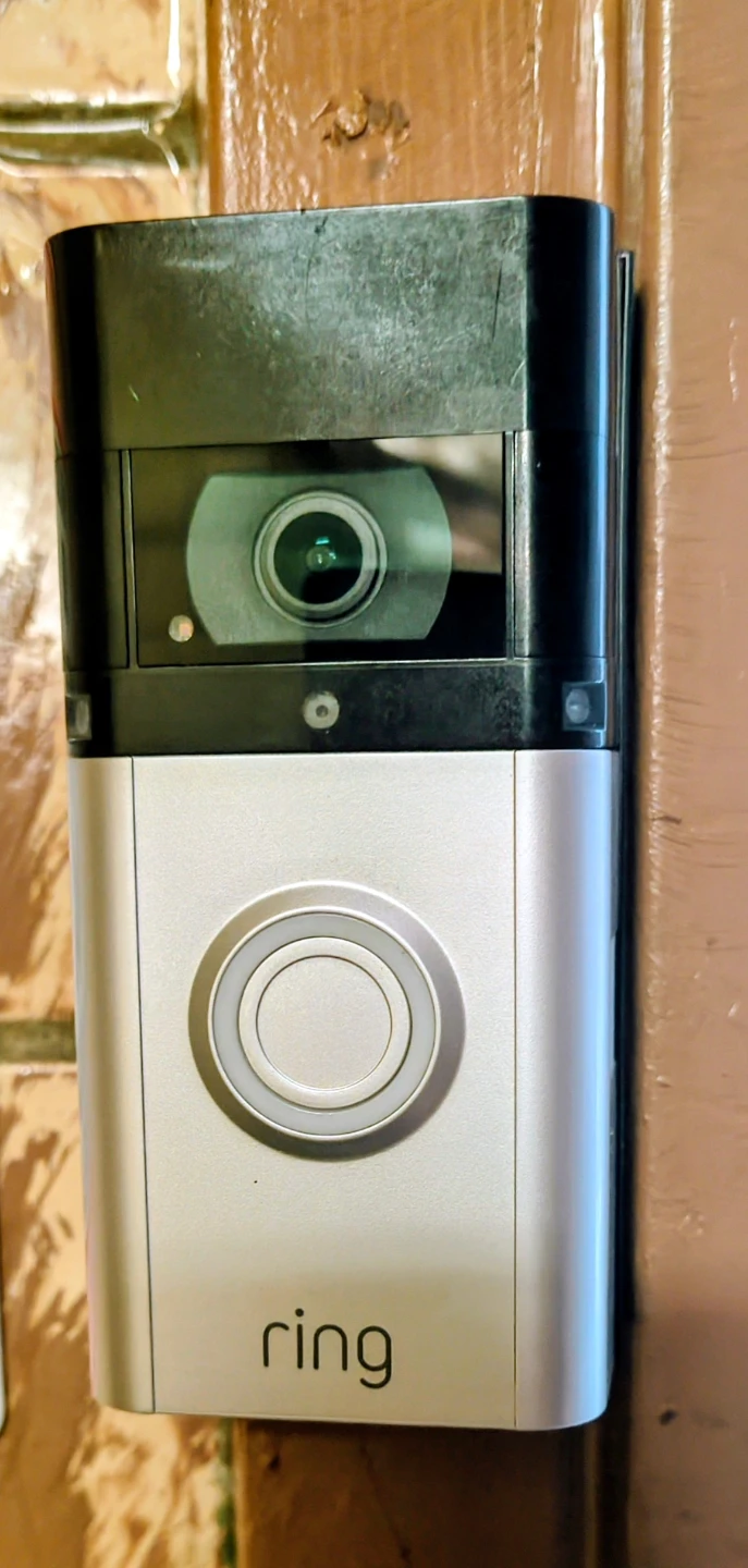 Ring Video Doorbell Camara (cash only)