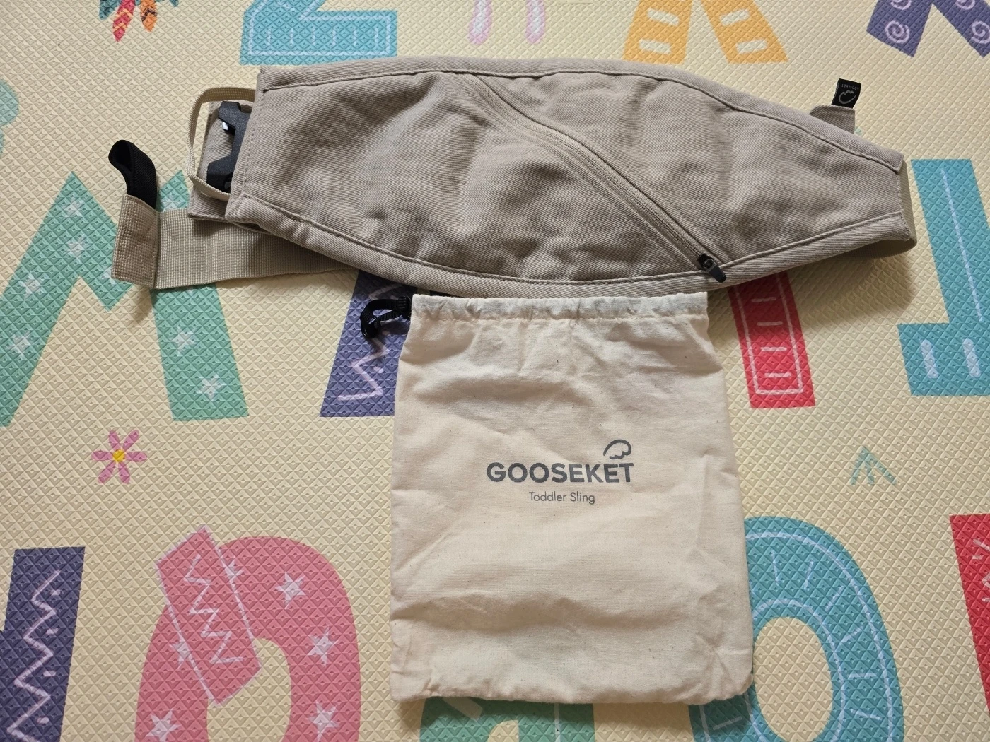 Gooseket Toddler Sling in Beige