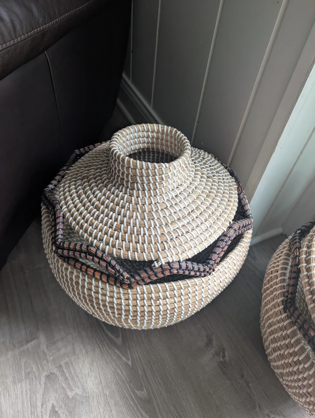 Wicker like vases - photo 2