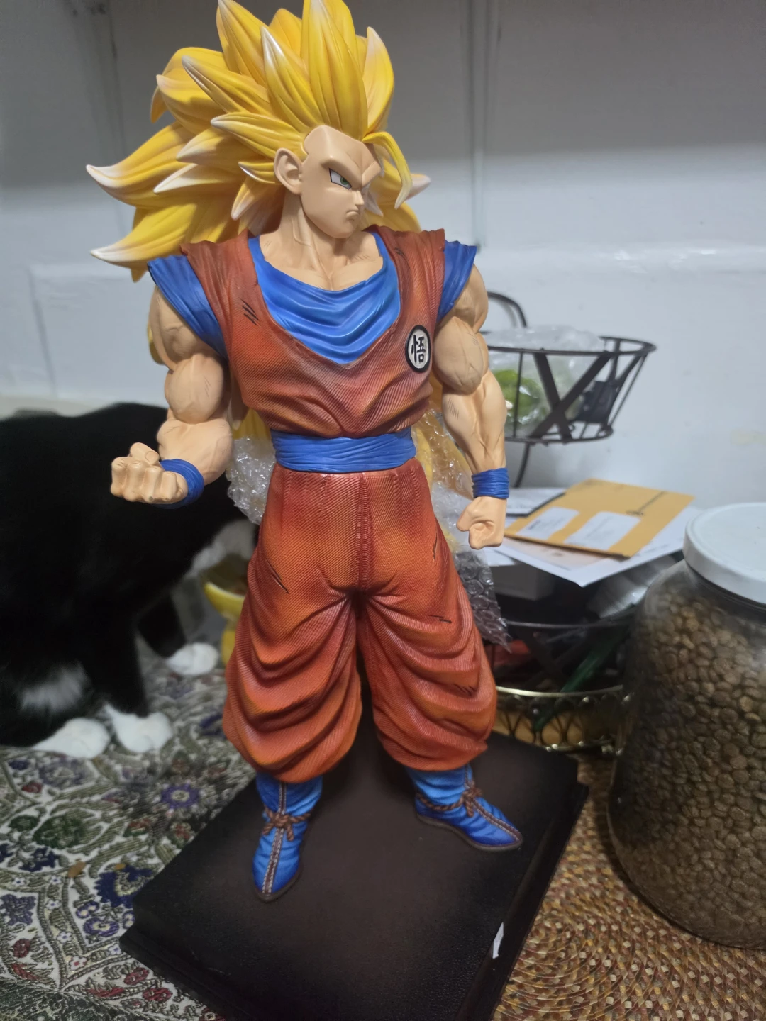 Dragon Ball Z Super Saiyan 3 Son Goku Figure