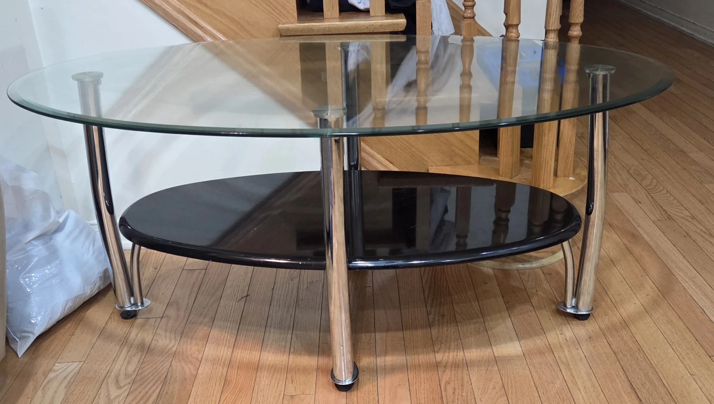 Oval Glass and Black Coffee Table 3 set $50 - photo 3