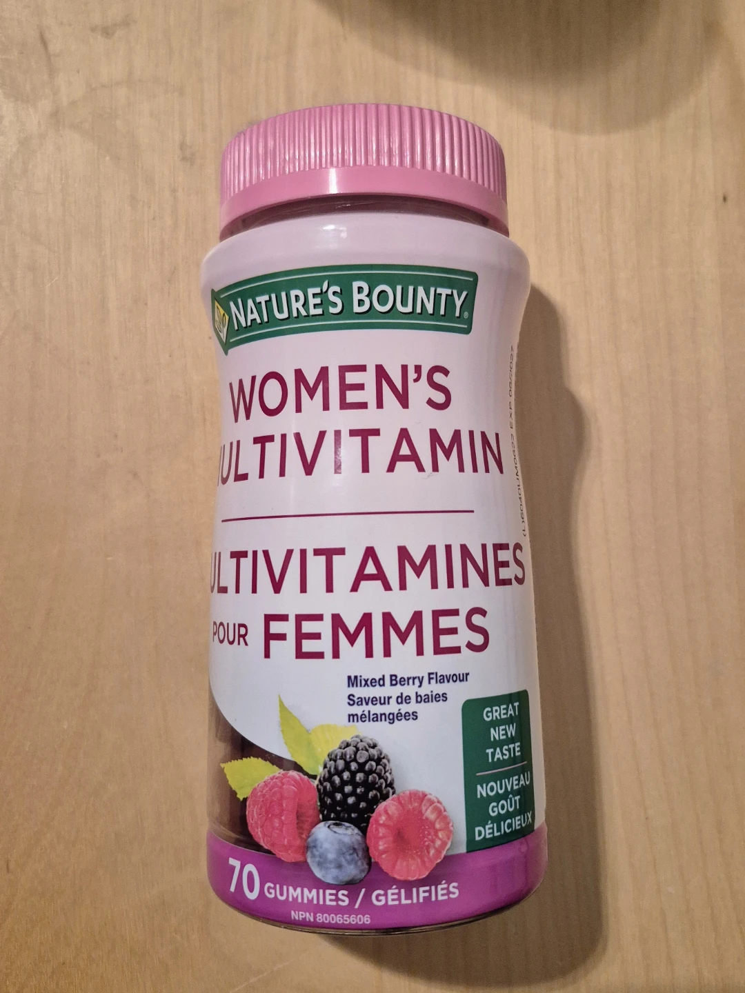 BNIB)Nature's Bounty Women's Multivitamin Gummies