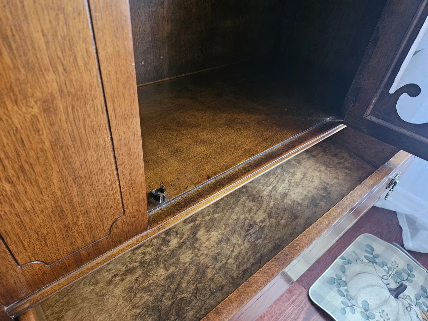 Vintage Wooden Curio Cabinet with Glass Door - photo 5