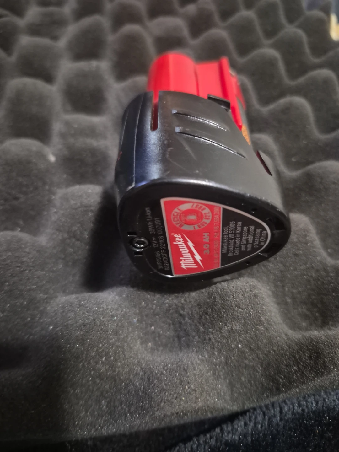 Milwaukee M12 RedLithium CP 3.0 Battery - photo 2