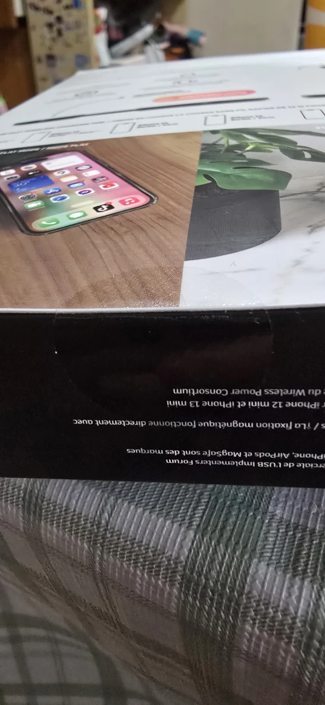 Qi 2 Charging Stand - photo 4
