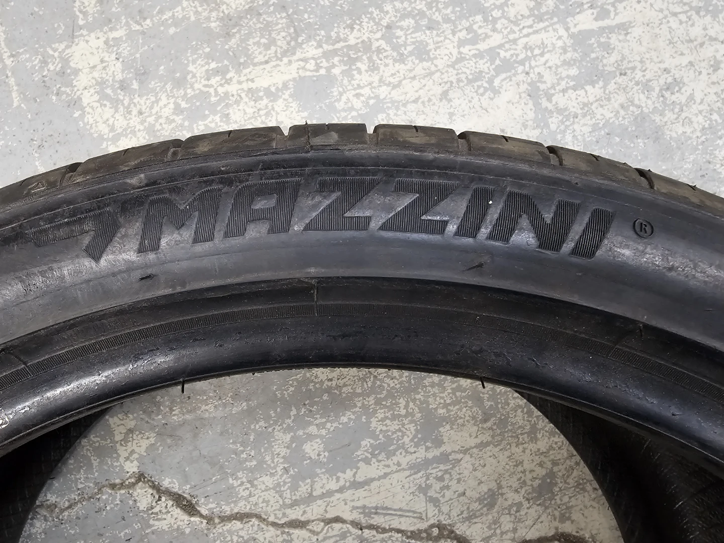 245/40 R19 ALL SEASON TIRE (1 ONLY) - photo 4