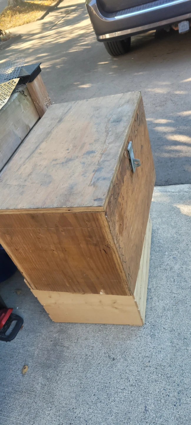 Handmade Wooden Tool Chest - photo 2