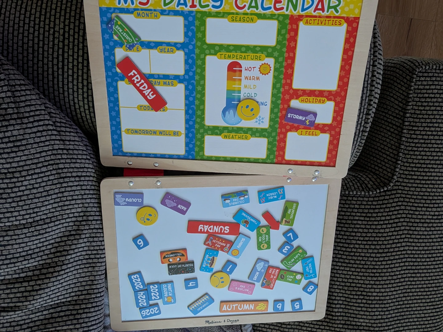 Melissa & Doug Magnetic Daily Calendar - photo 2