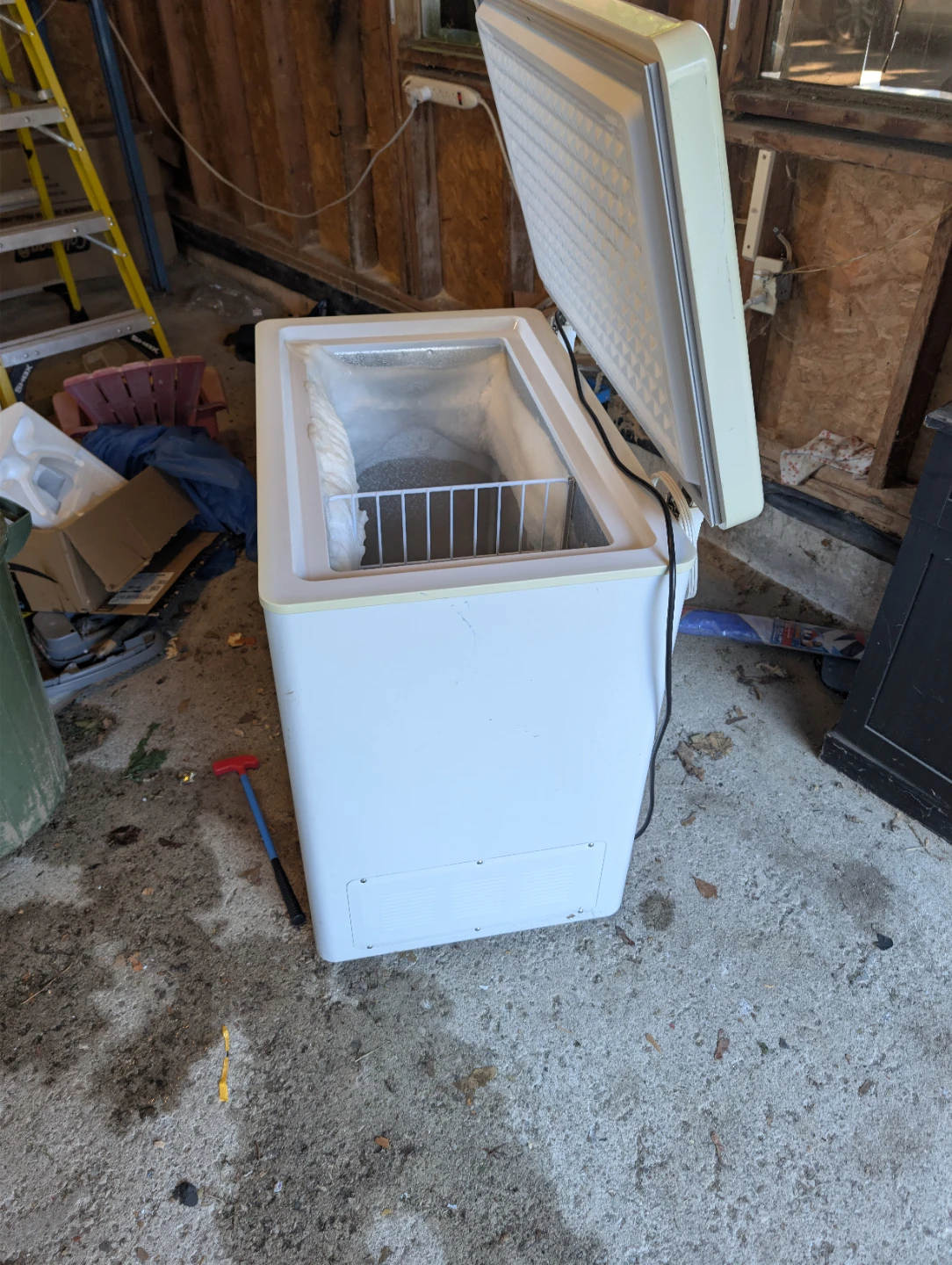 Compact Chest Freezer - photo 3