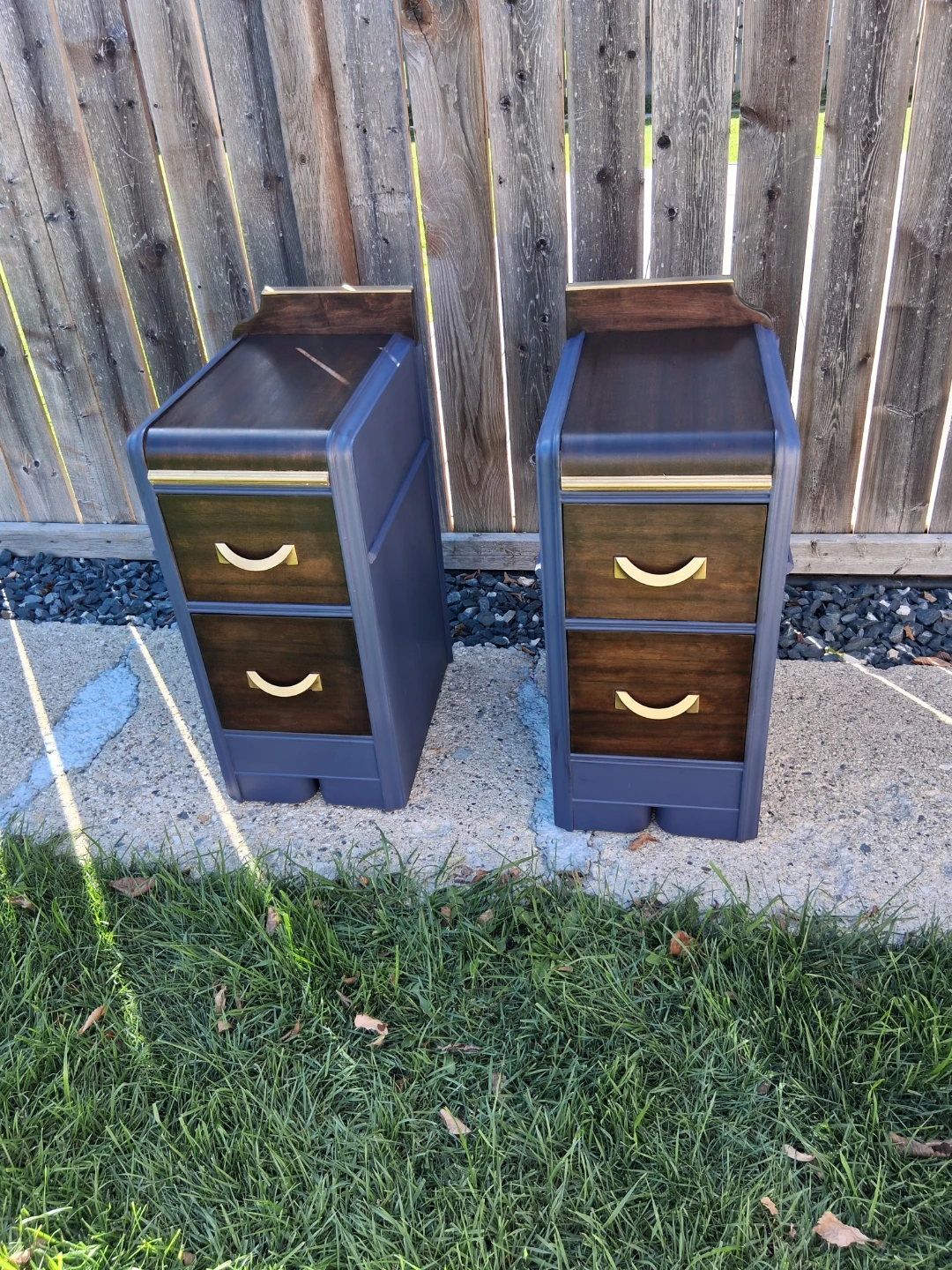 Two art deco Refinished Wooden Nightstands - photo 3
