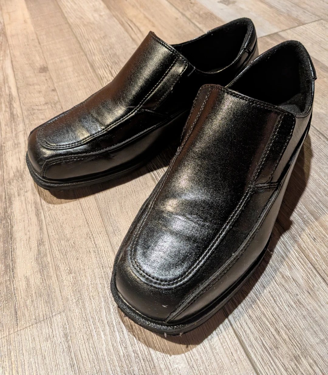 Boys dress shoes size 6