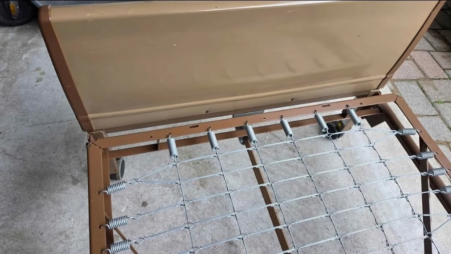 Adjustable motorized bed - photo 5