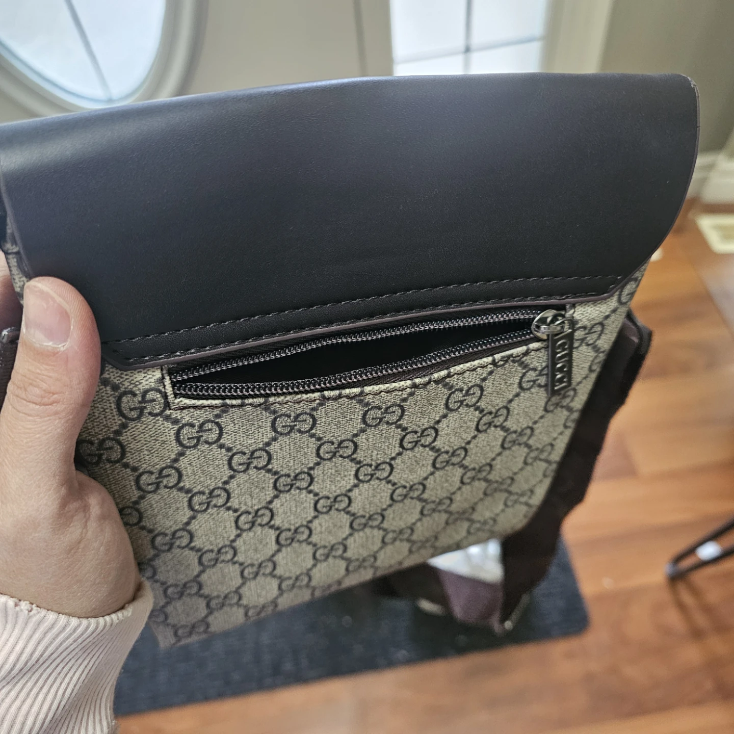 Gucci Style Messenger Bag - photo 4