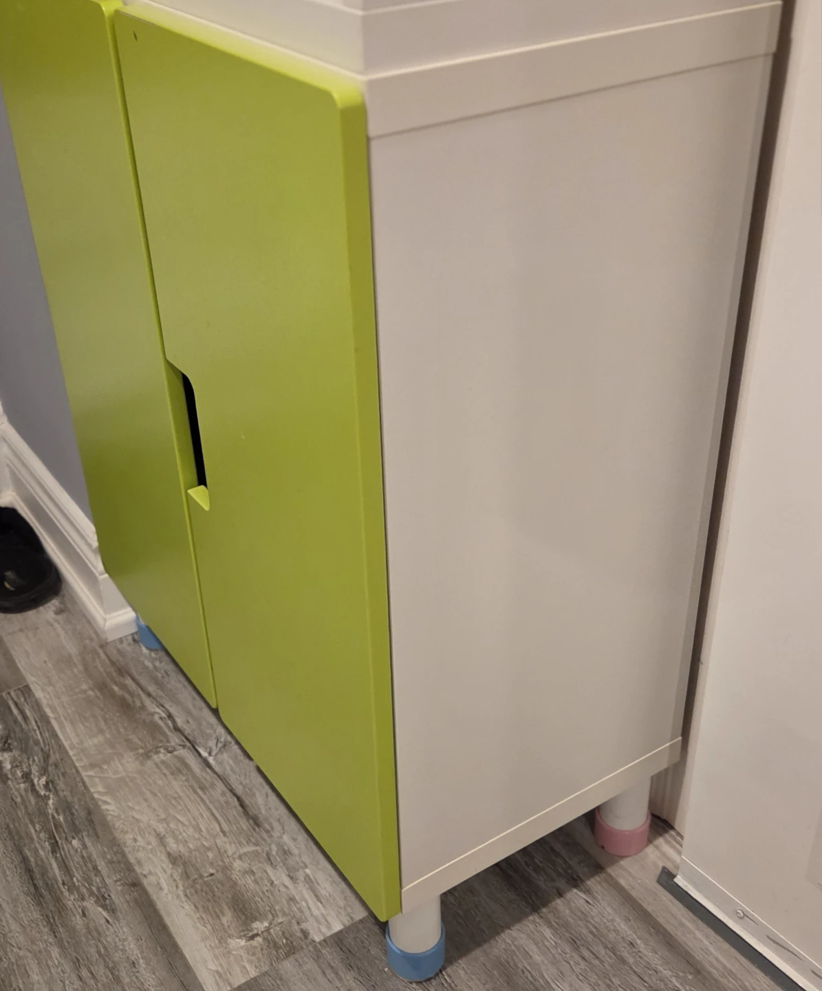 IKEA Stuva cabinet with lime green doors - photo 2