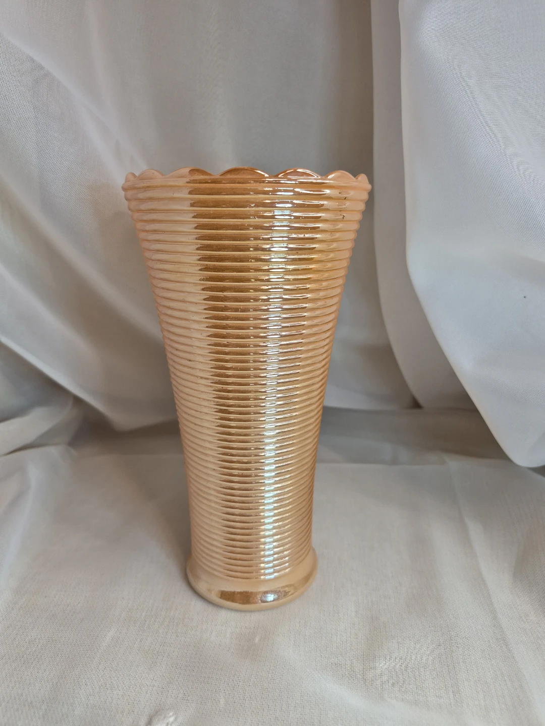 Vintage Anchor Hocking Ribbed Peach Lustre Laurel Glass Vase