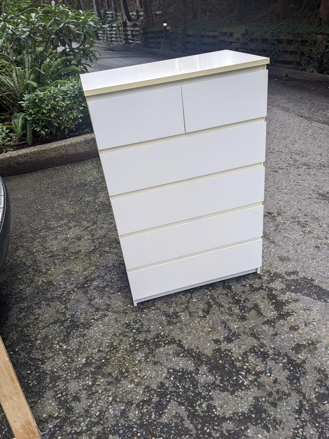 Dresser Ikea delivery available - photo 2