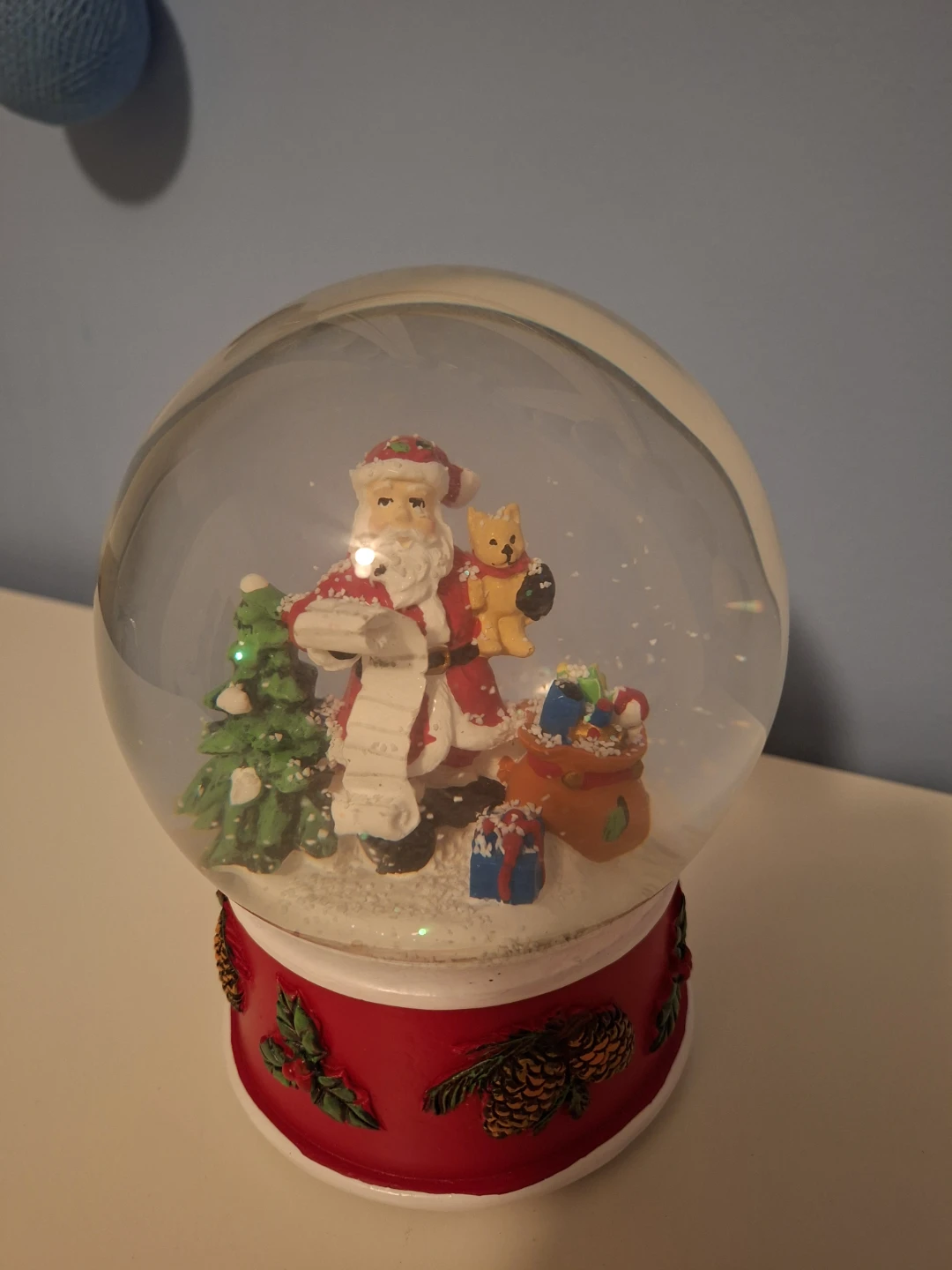 Christmas Santa Snow Globe with music - photo 2
