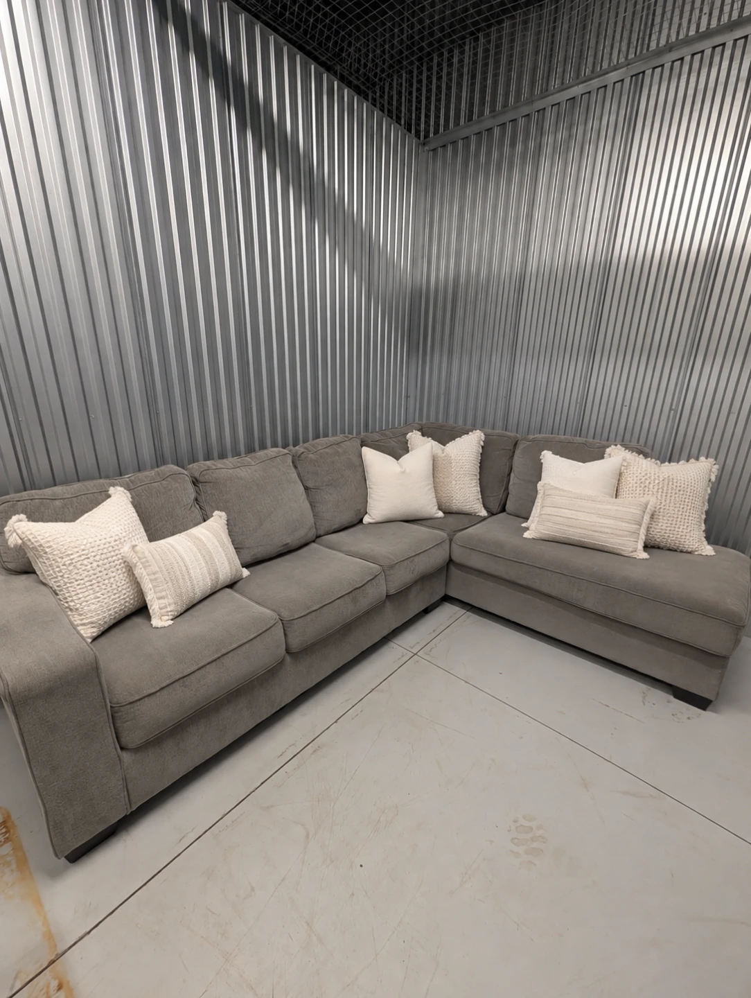 Free delivery!! Grey sectional