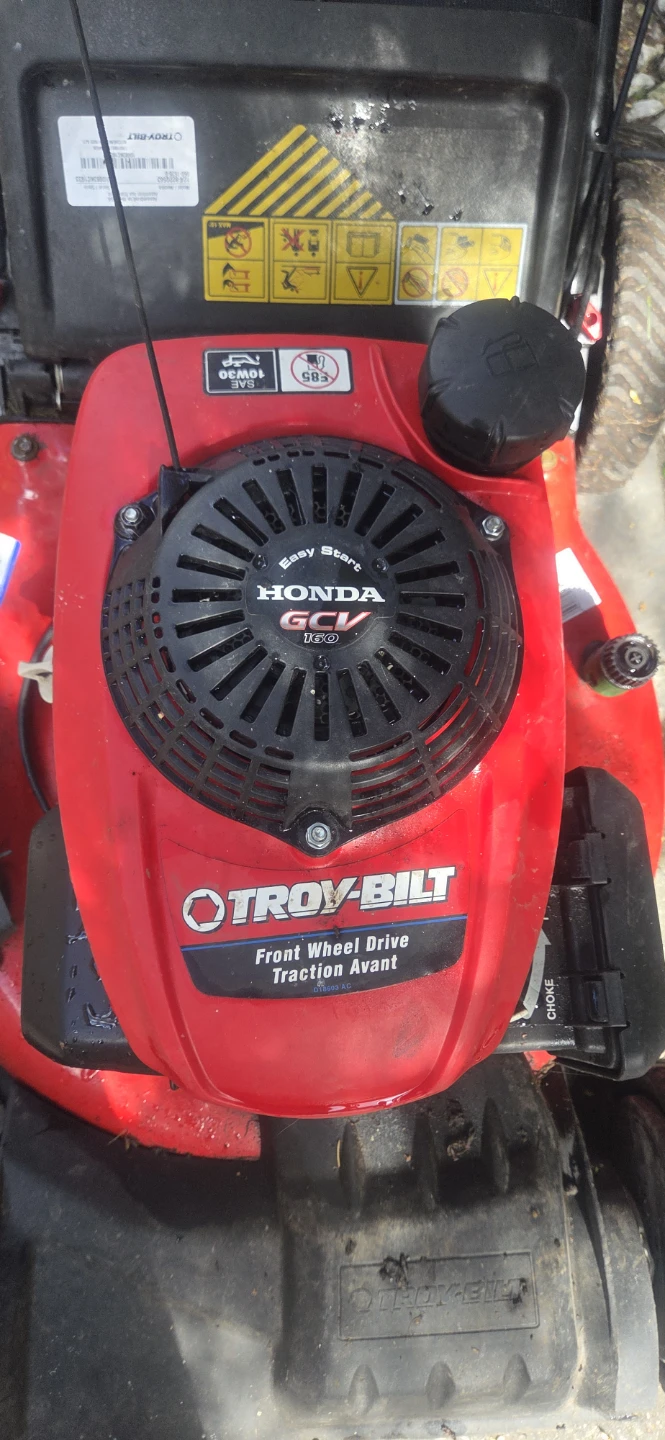 Troy-Bilt Lawn Mower with Honda GCV160 Engine - photo 5