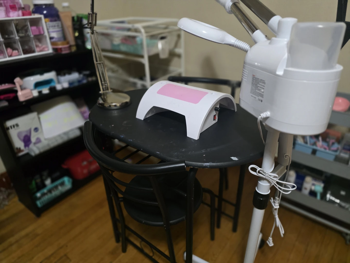 Black Manicure Table with Matching Chair - photo 5