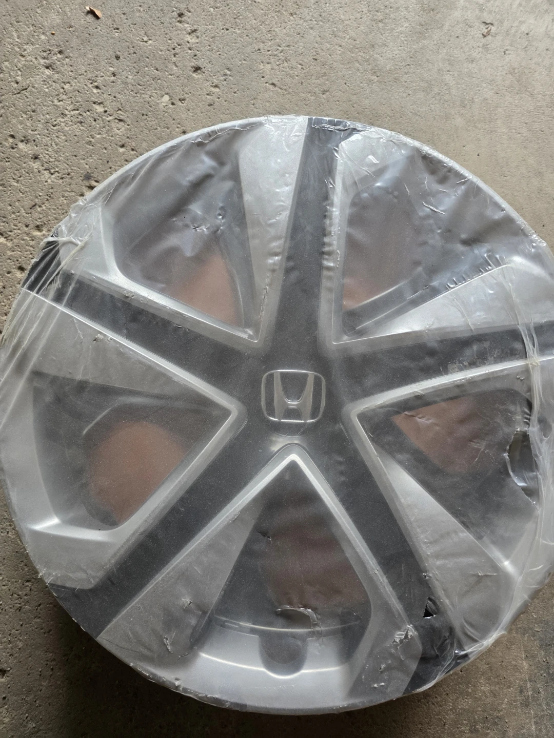 Honda Wheel Cover - photo 2