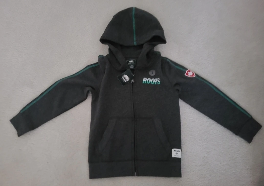 Roots Kids Full Zip Hoodie - Size Small 🏈