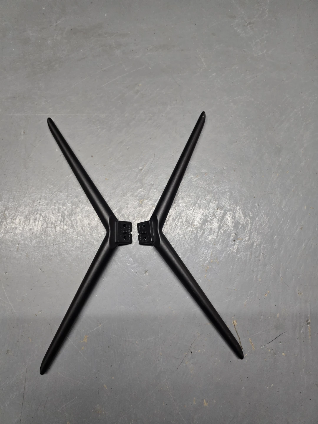 Rca TV legs (RTRQ6522-US)